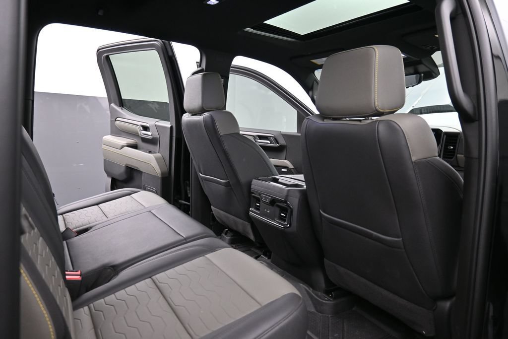 Used 2026 Chevrolet Silverado 1500 ZR2 AWD/4WD image 18