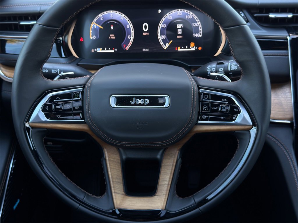 New 2025 Jeep Grand Cherokee Summit image 10