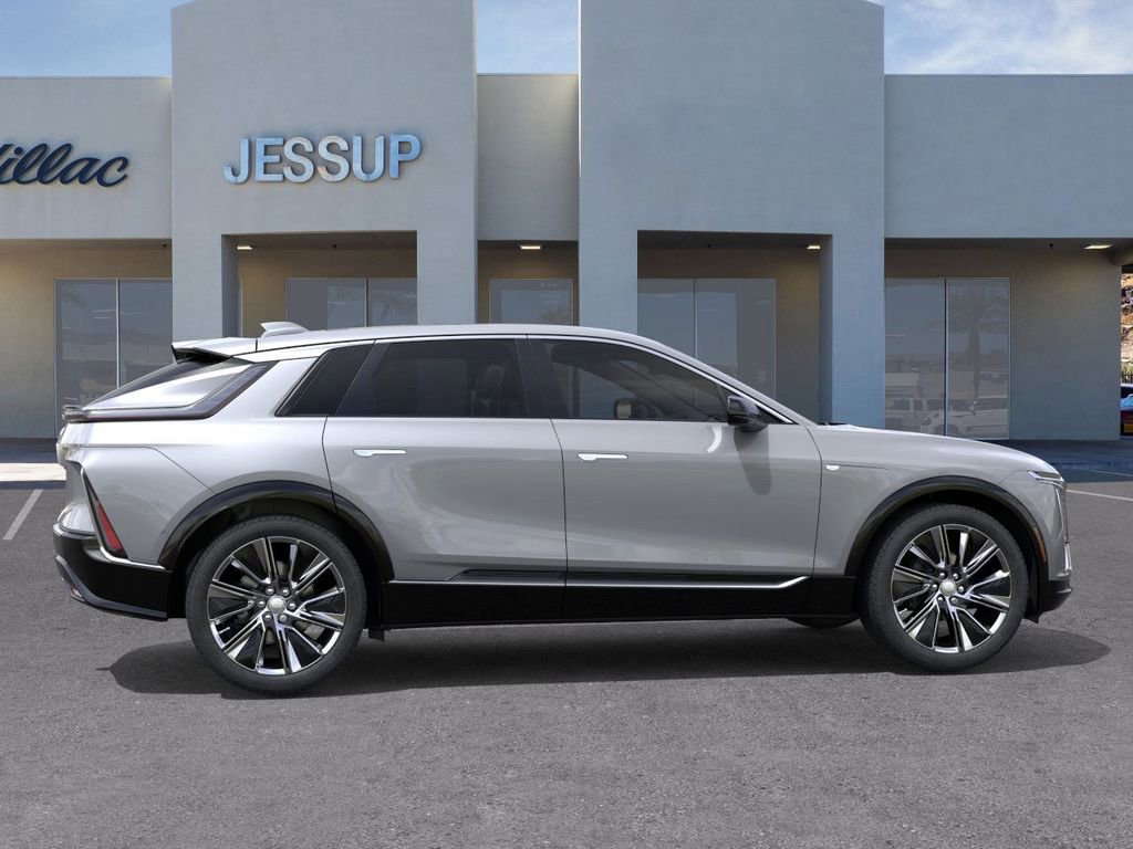 New 2026 Cadillac Lyriq Signature Luxury image 5