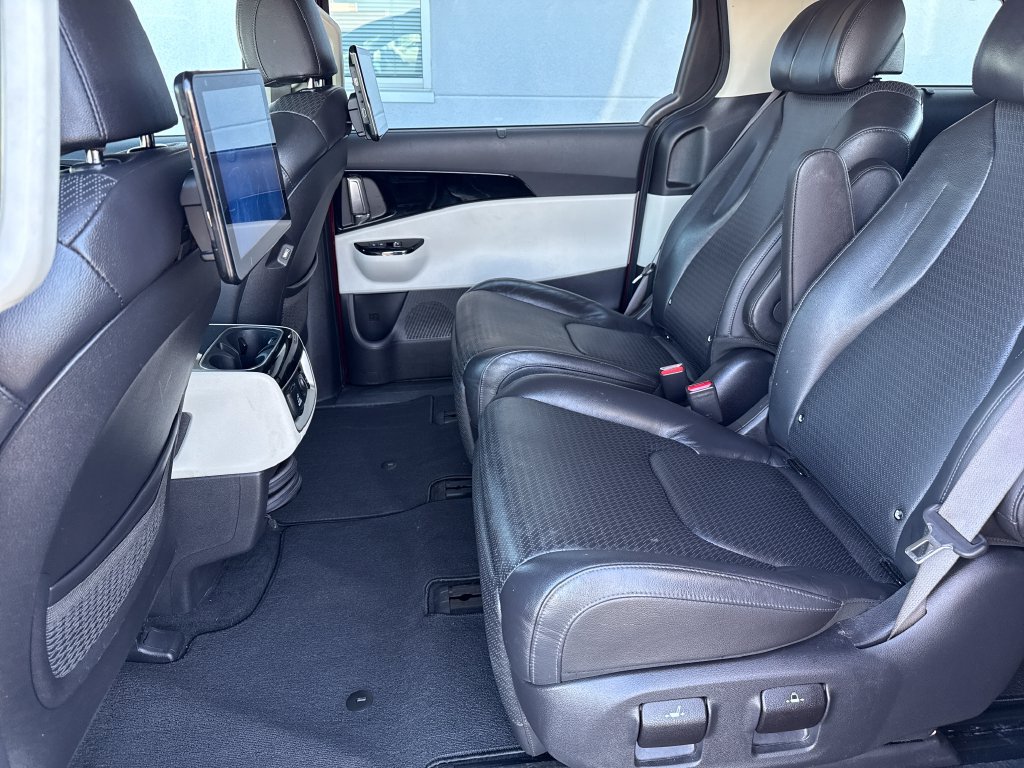 Used 2022 Kia Carnival SX Prestige FWD image 22