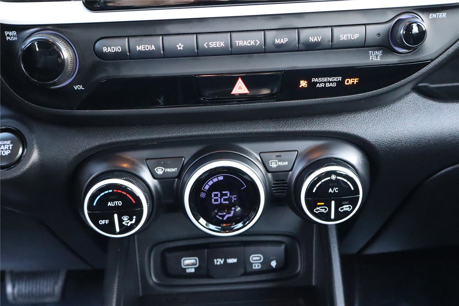 Used 2023 Hyundai Venue Limited w/ Cargo Package image 22