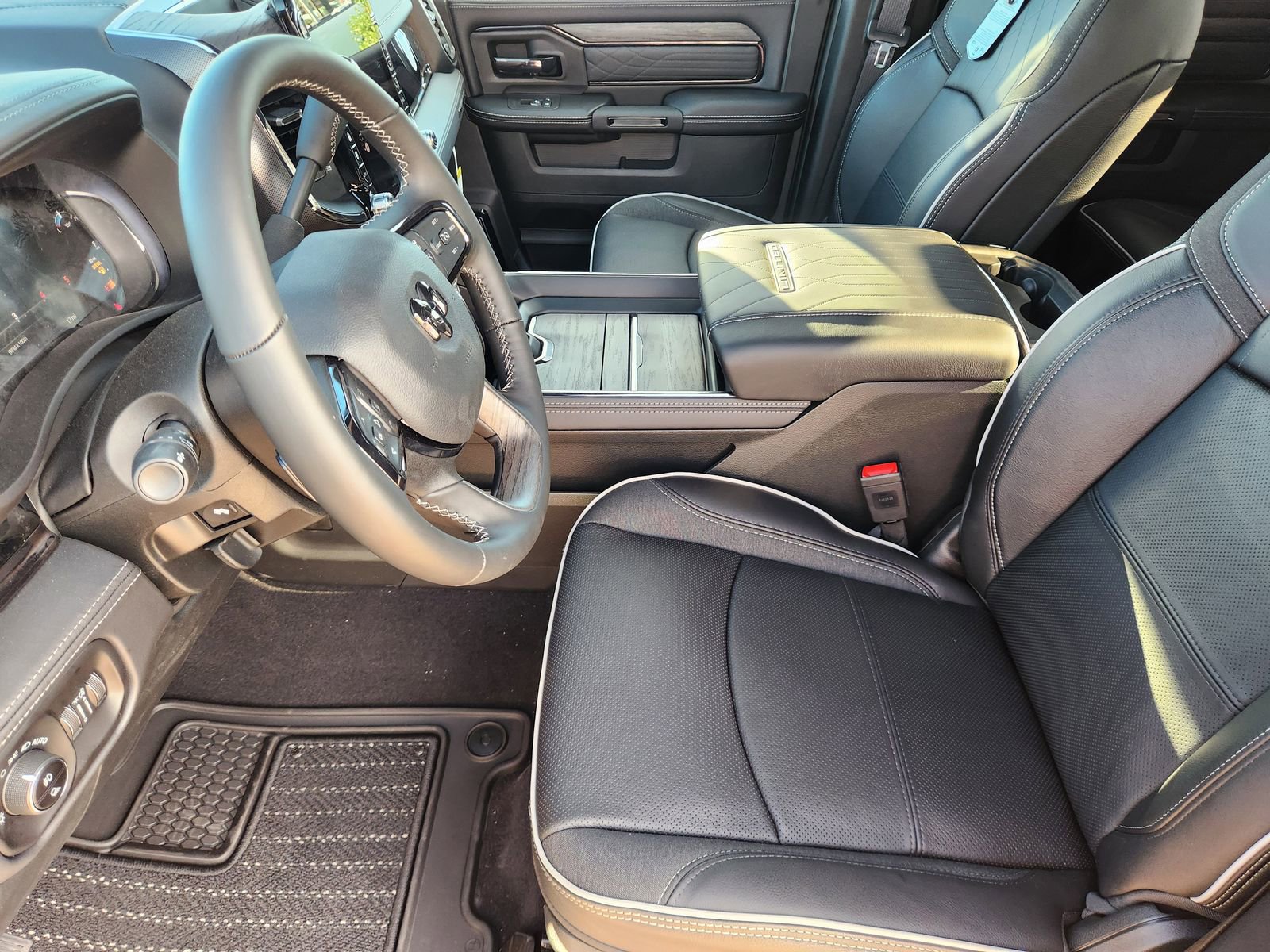 New 2026 RAM 2500 Limited image 9