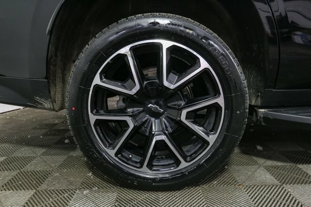 Used 2023 Chevrolet Tahoe RST w/ Luxury Package AWD/4WD image 15
