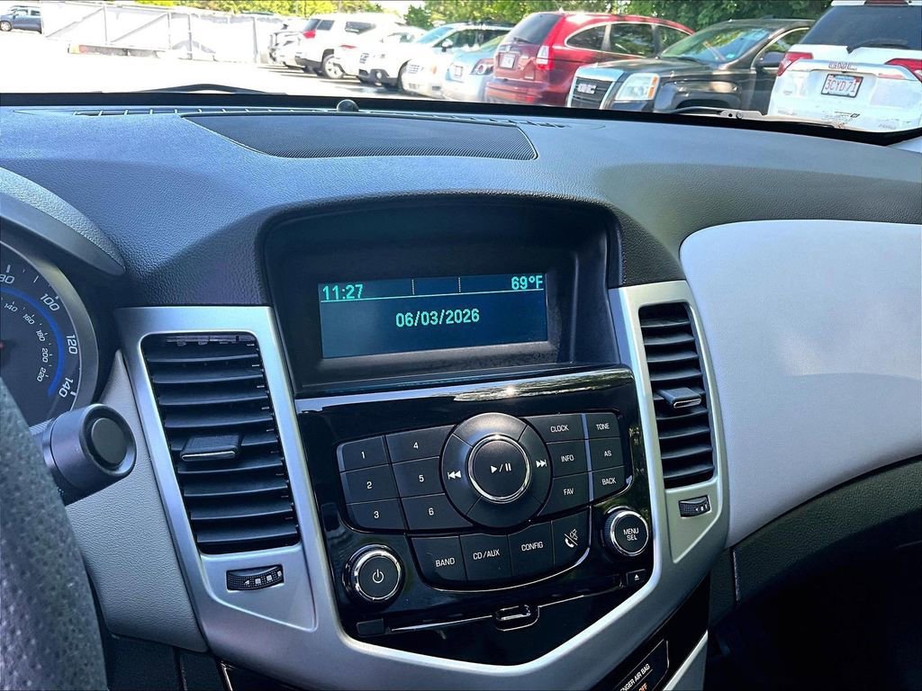 Used 2016 Chevrolet Cruze LS FWD image 18