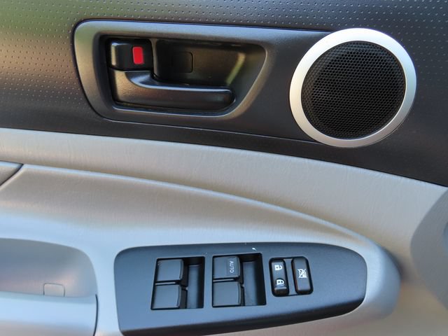 Used 2014 Toyota Tacoma 4x4 Double Cab w/ TRD Sport Package image 31