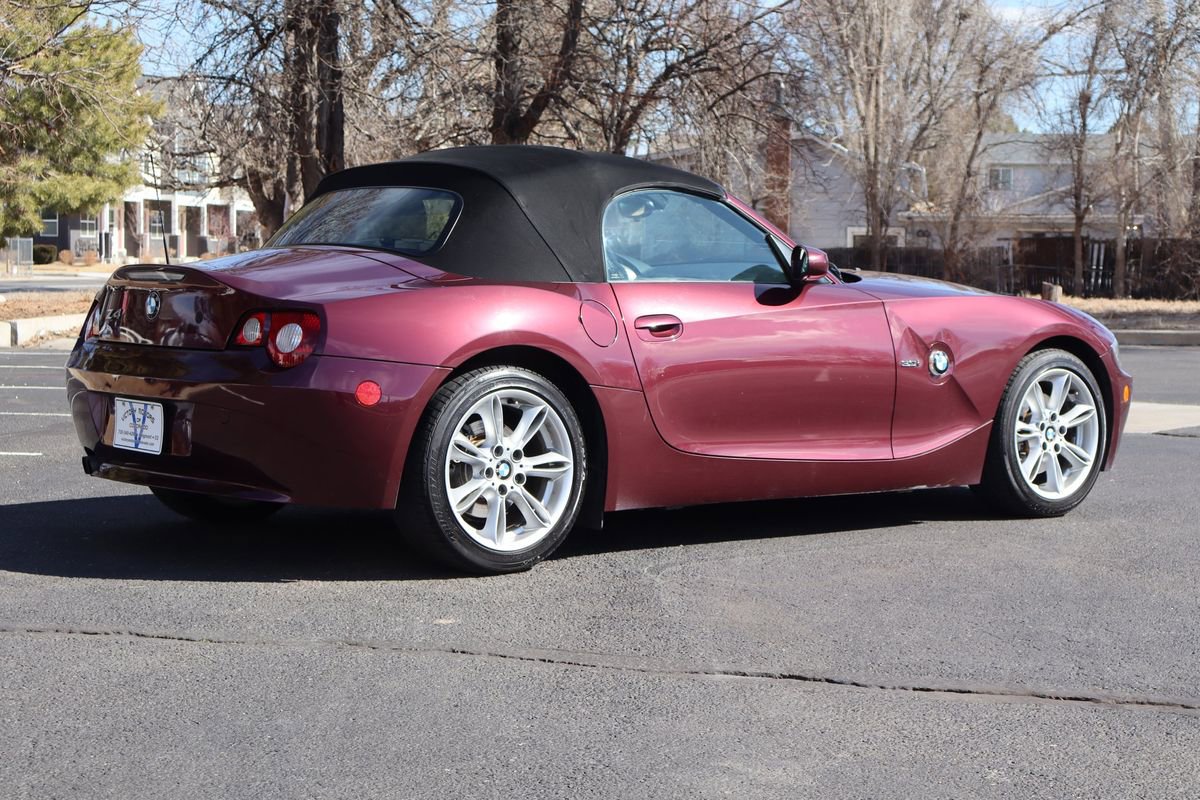 Used 2005 BMW Z4 3.0i image 5