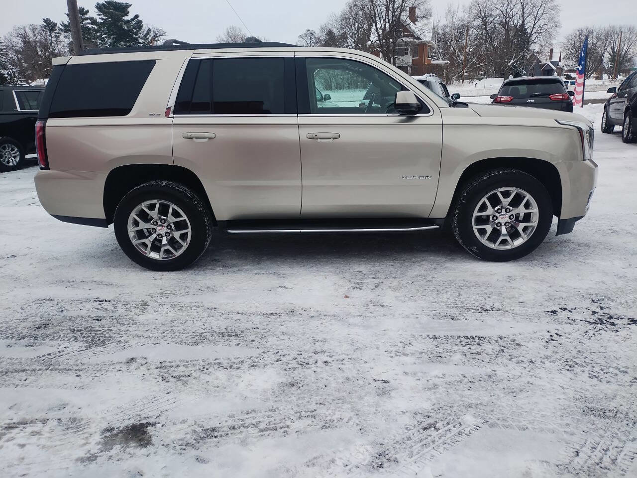 Used 2015 GMC Yukon SLT image 29