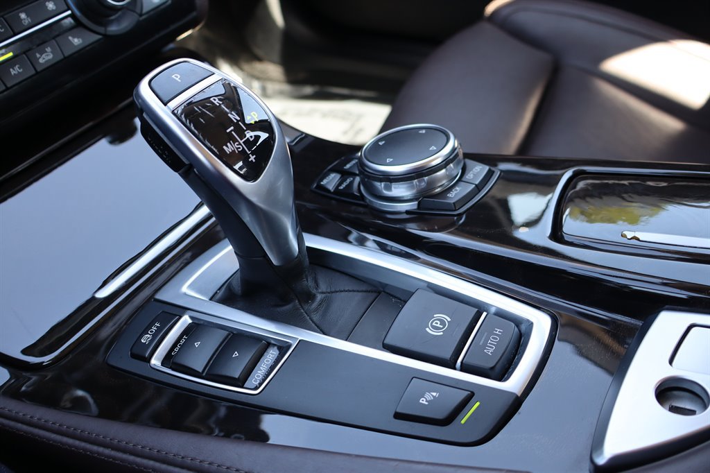 Used 2016 BMW 535d Sedan RWD image 30
