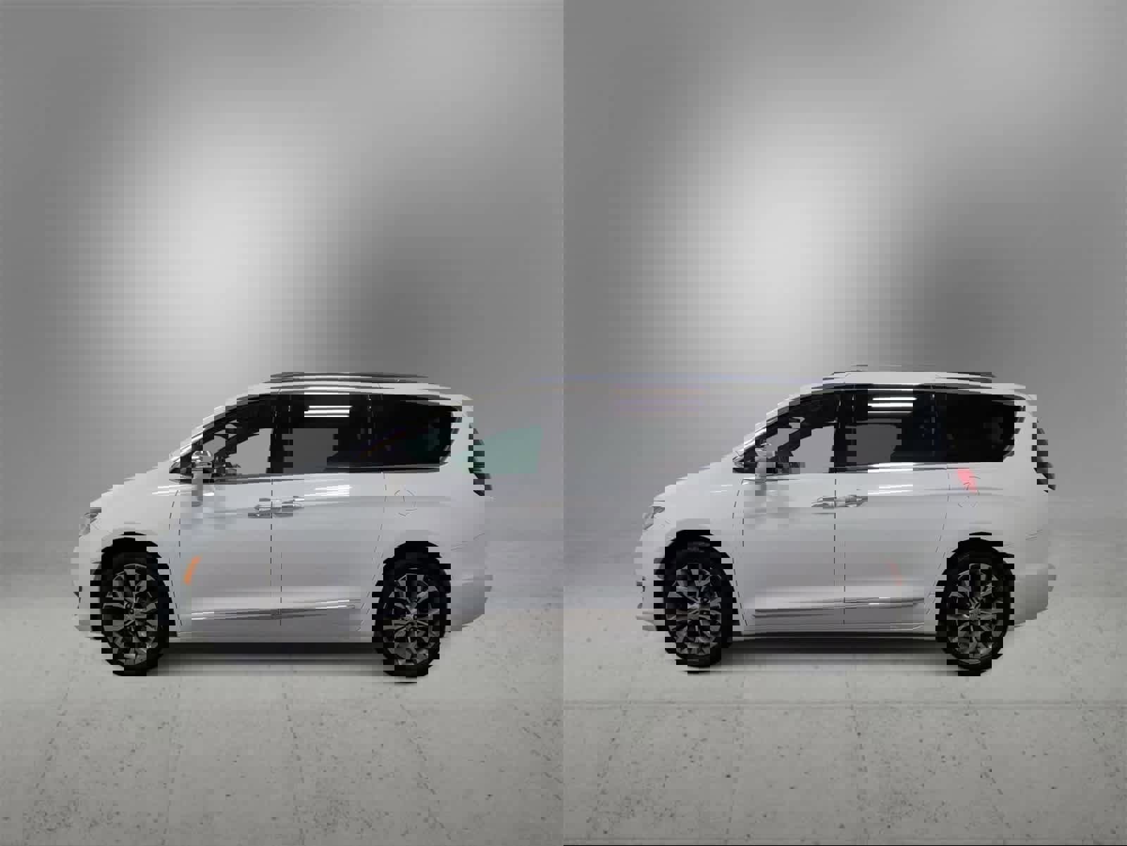 Certified 2020 Chrysler Pacifica Limited image 5