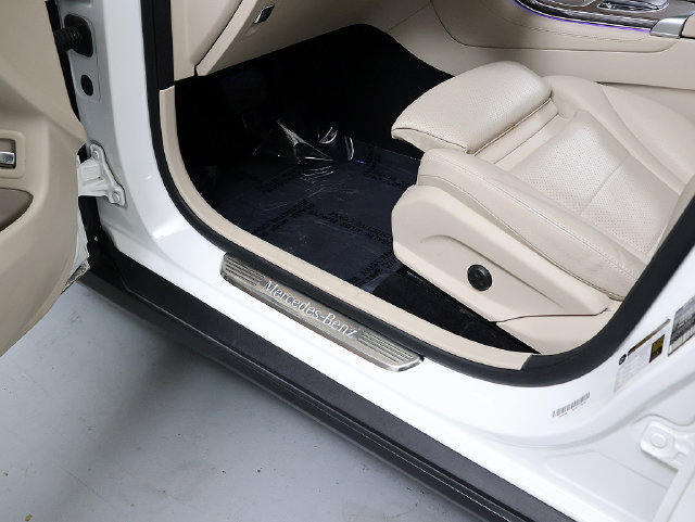 Used 2020 Mercedes-Benz GLC 300 4MATIC image 26