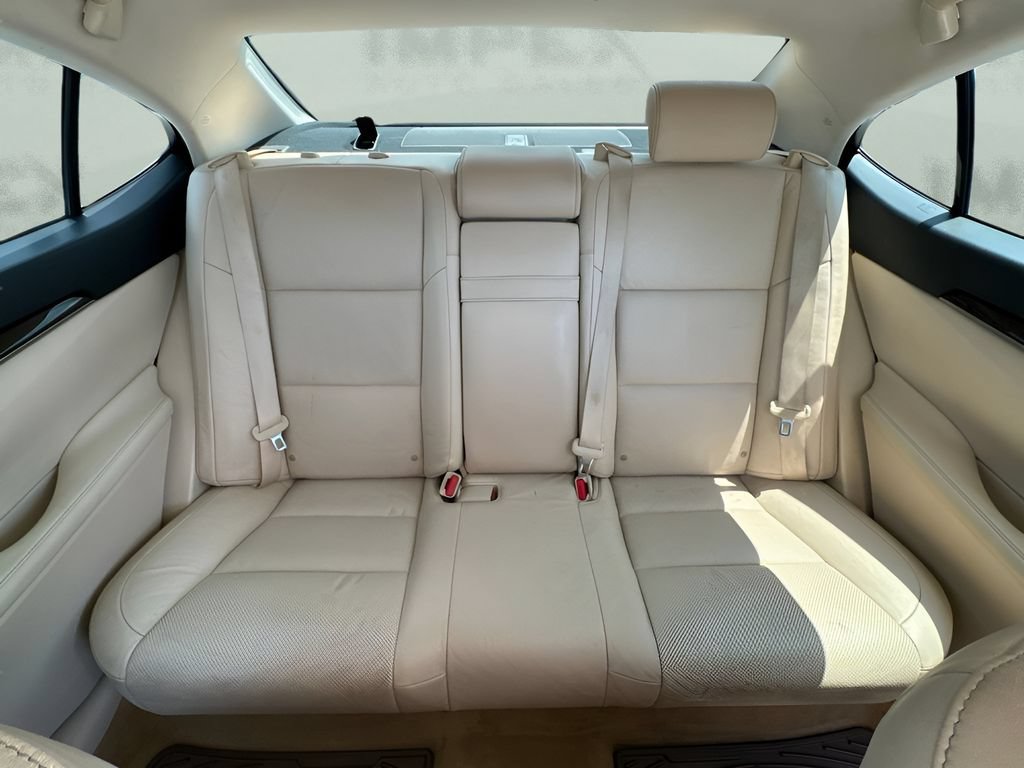 Used 2014 Lexus ES 350 w/ Luxury Package FWD image 13