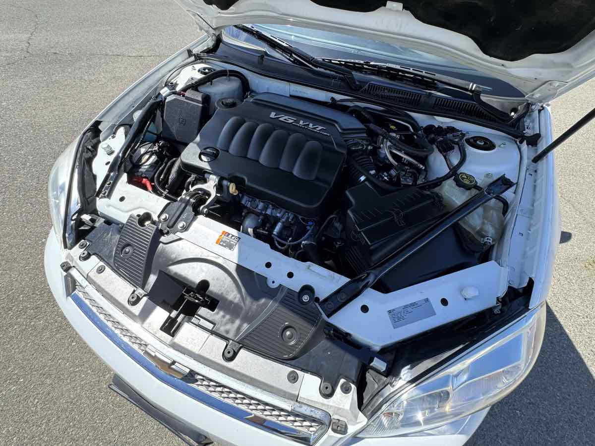 Used 2015 Chevrolet Impala LT image 33