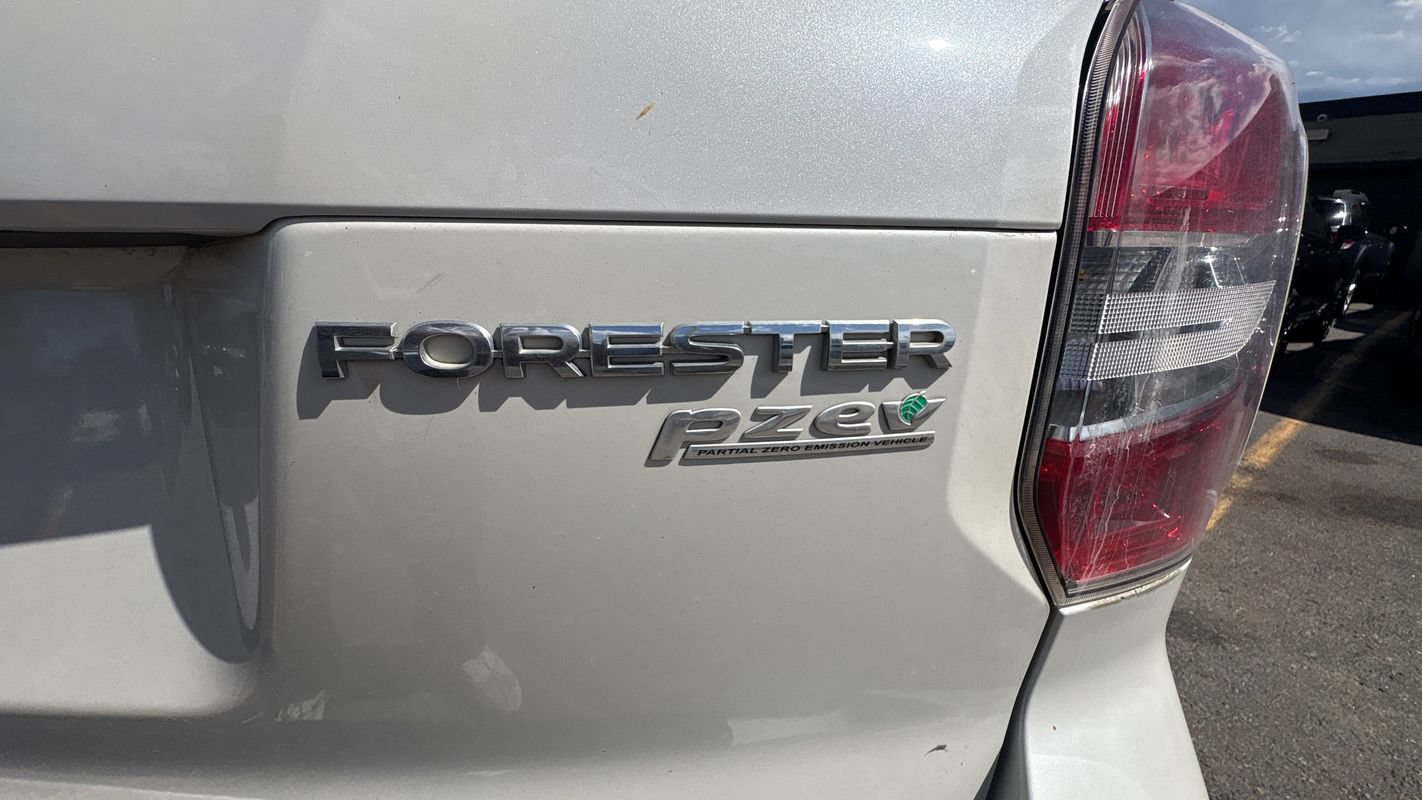 Used 2015 Subaru Forester 2.5i w/ Alloy Wheel Package AWD/4WD image 21