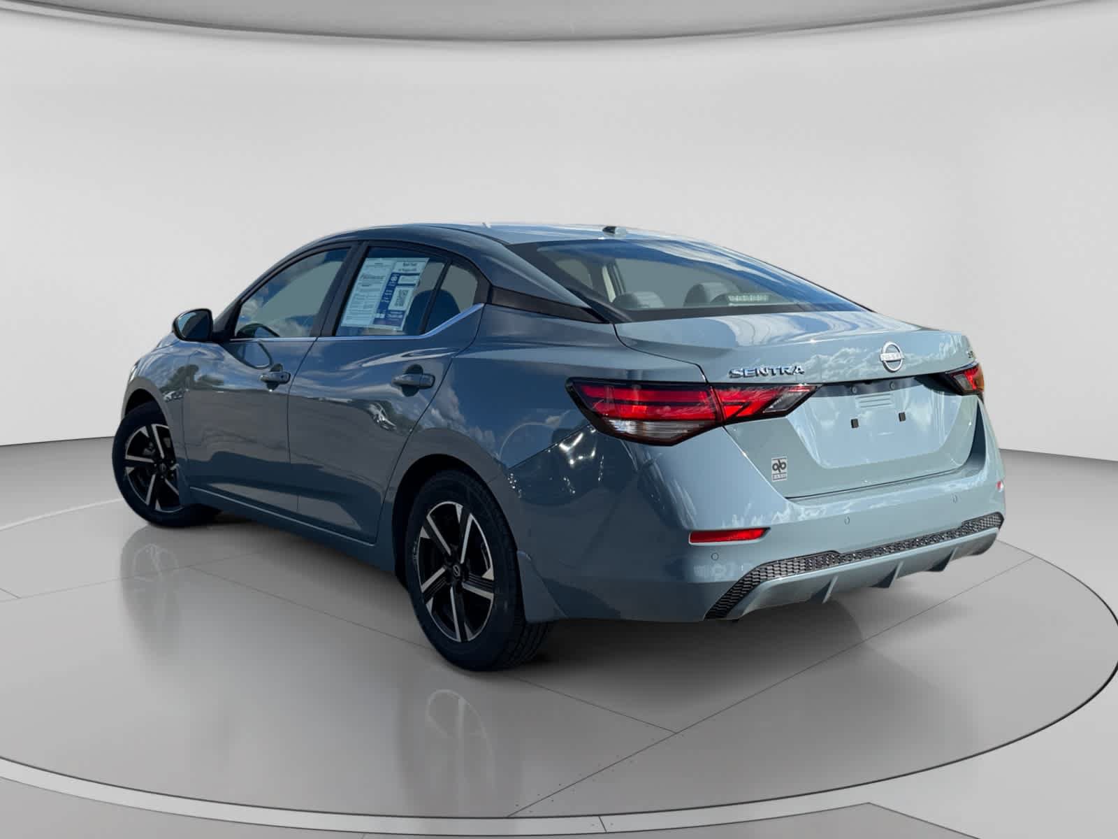 Used 2024 Nissan Sentra SV FWD image 5