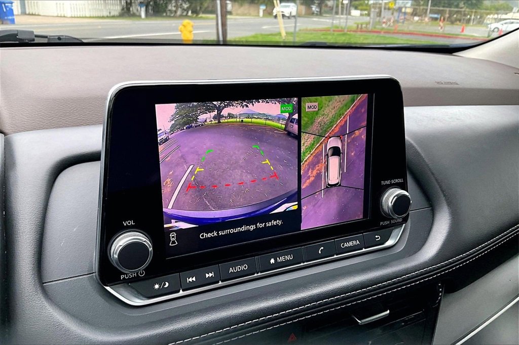 Used 2021 Nissan Rogue SV image 23