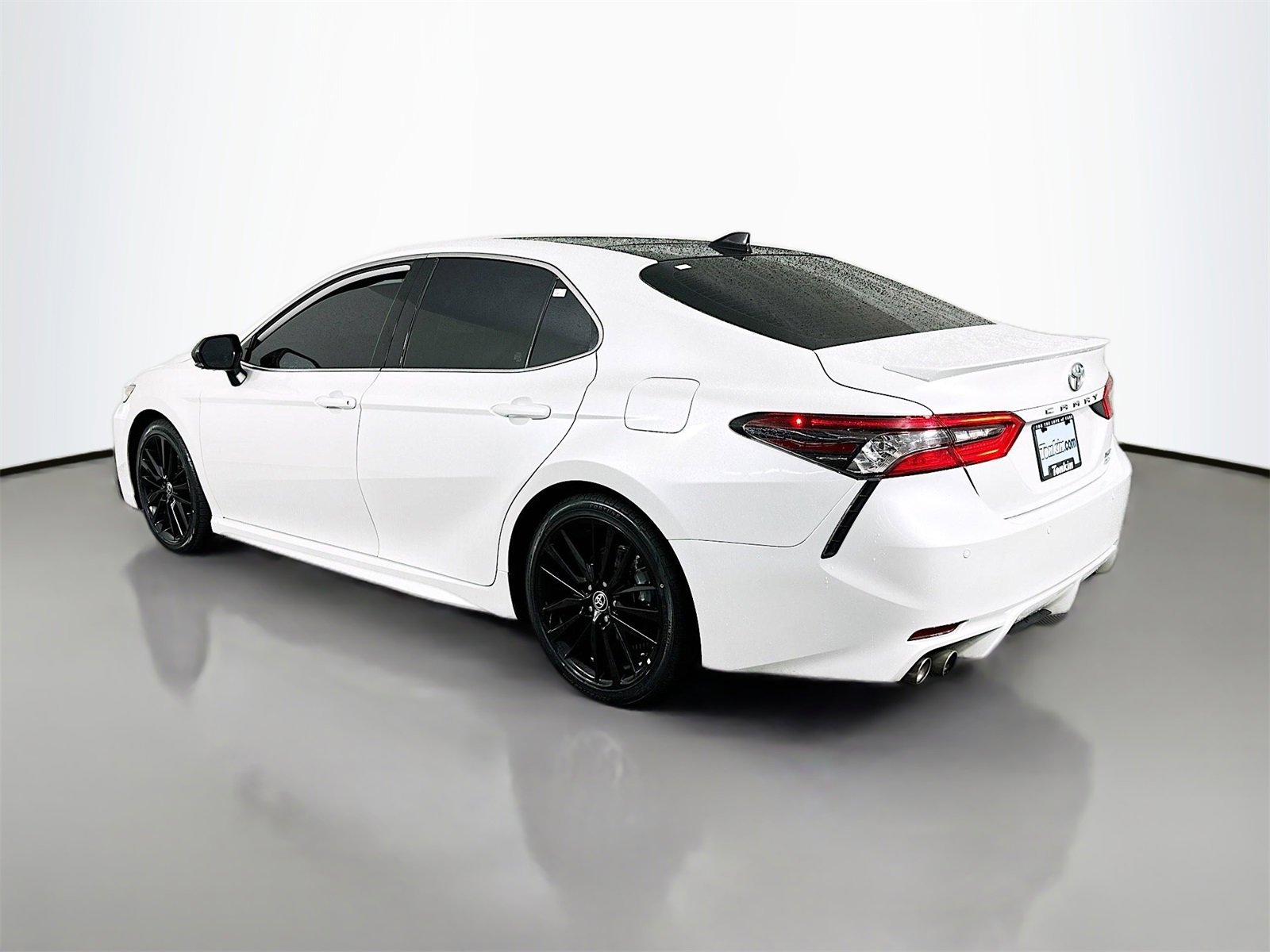 Used 2024 Toyota Camry XSE w/ Navigation Package image 5