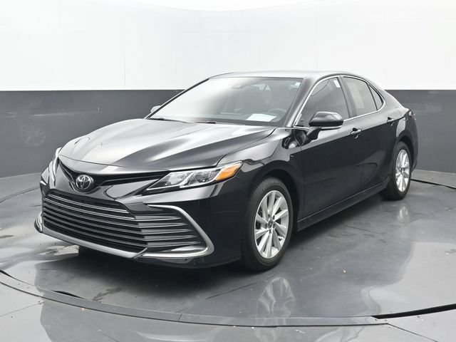 Used 2023 Toyota Camry LE w/ Convenience Package FWD image 24