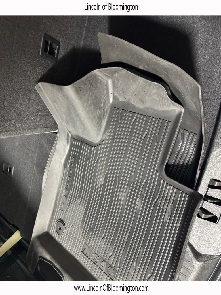 Used 2023 Ford Explorer Limited w/ Equipment Group 301A image 27