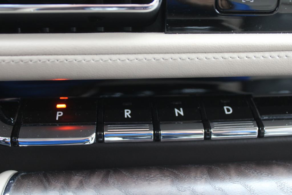 Used 2021 Lincoln Aviator Reserve w/ Equipment Group 201A image 43