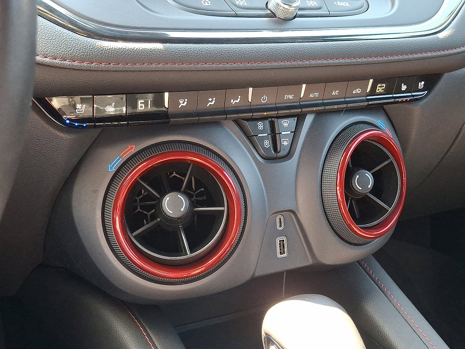 Used 2021 Chevrolet Blazer RS w/ Enhanced Convenience Package image 16