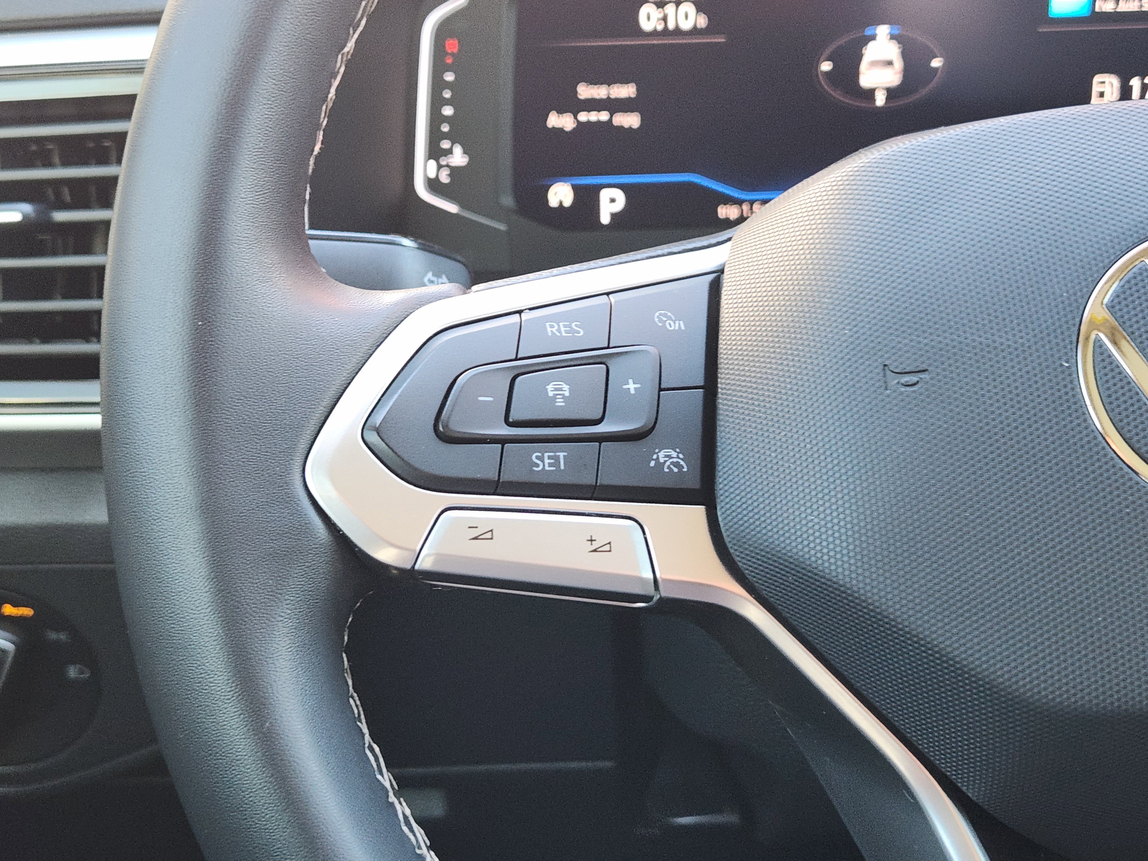 Used 2021 Volkswagen Atlas SEL image 28