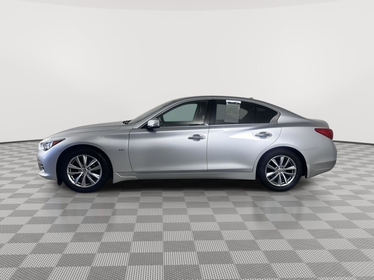 Used 2017 INFINITI Q50 Premium w/ 2.0T Premium Plus Package AWD/4WD image 4