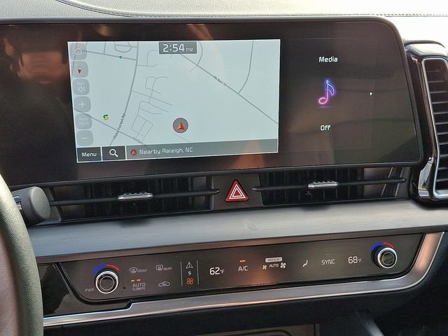 Used 2024 Kia Sportage EX image 19