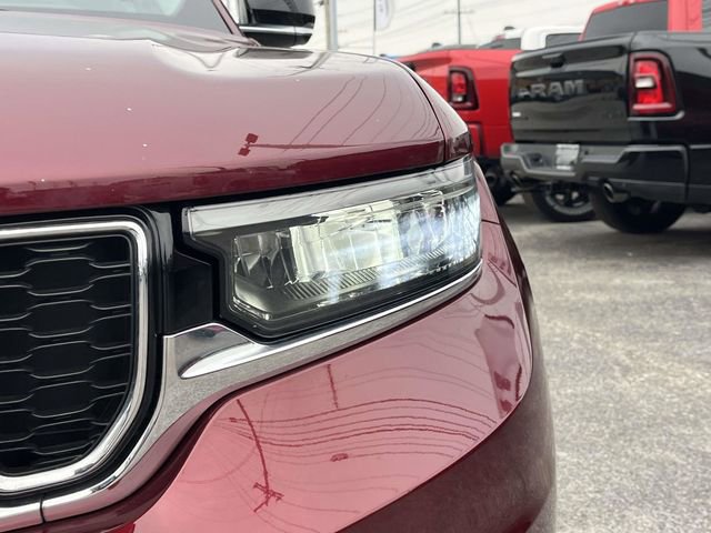 Used 2024 Jeep Grand Cherokee L Limited w/ Luxury Tech Group II image 9