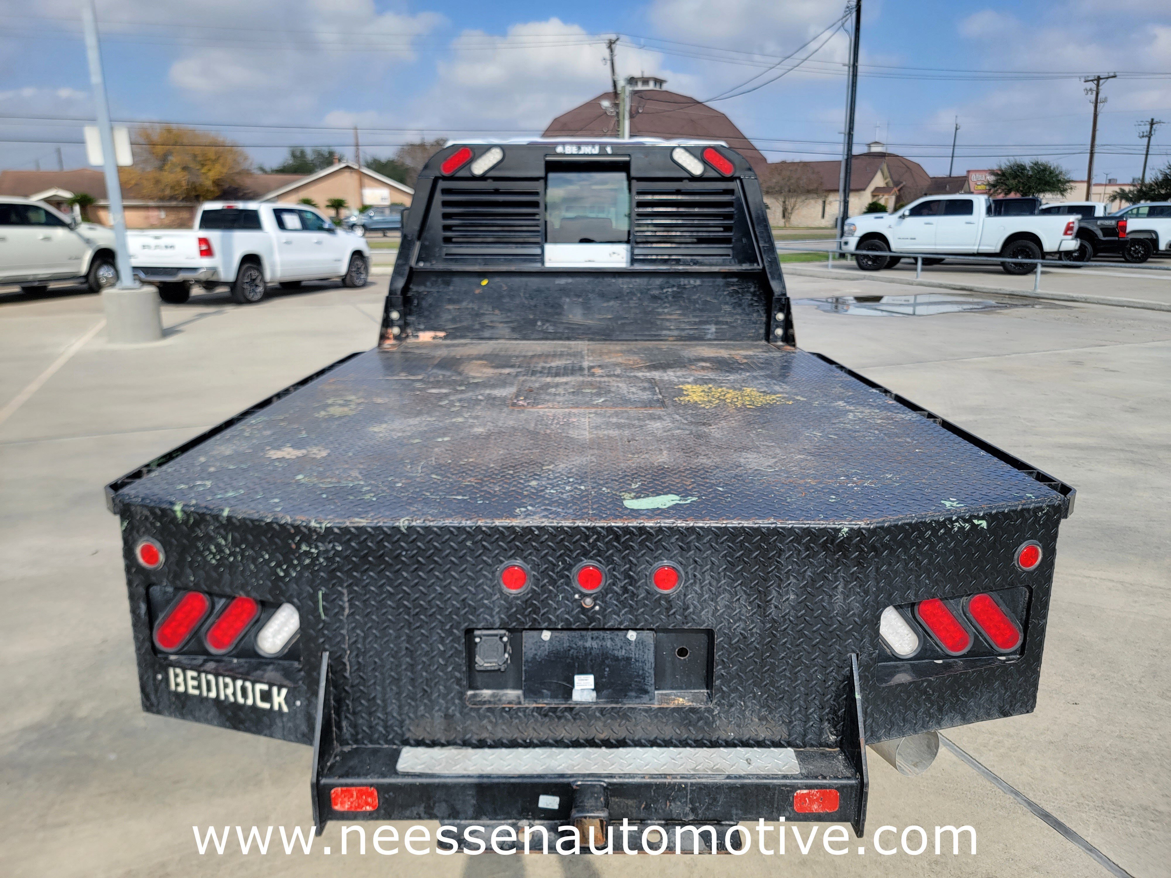 Used 2022 Chevrolet Silverado 2500 LT w/ Convenience Package image 32