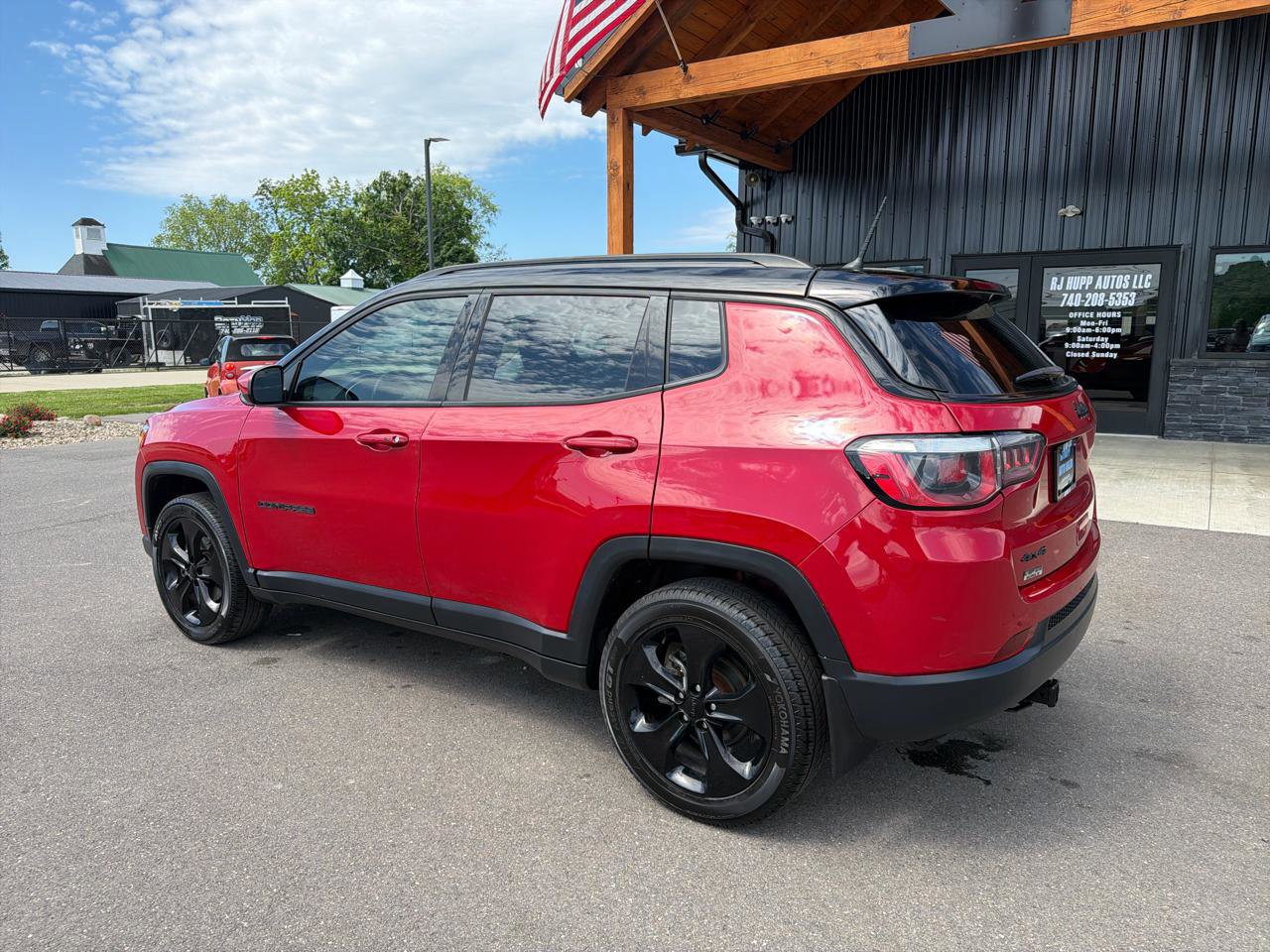 Used 2018 Jeep Compass Latitude AWD/4WD image 6