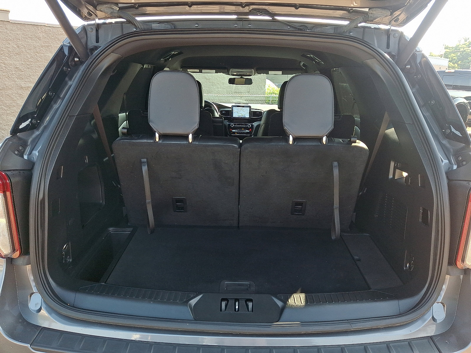 Certified 2022 Ford Explorer ST image 28