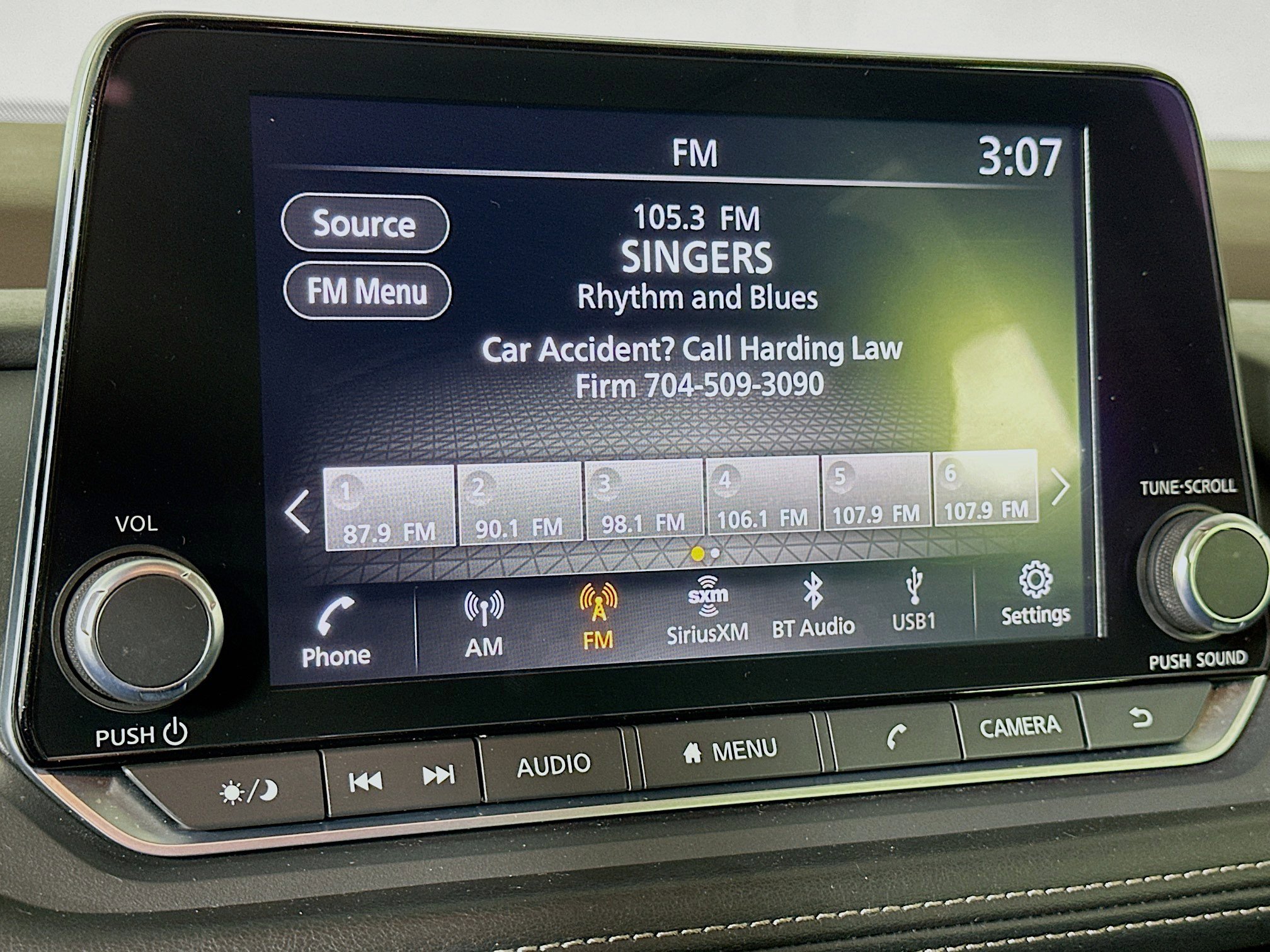 Used 2023 Nissan Rogue SV image 21