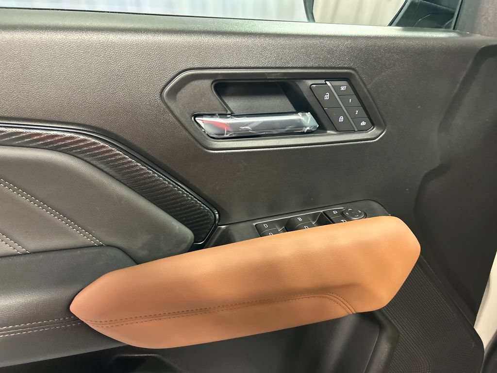 New 2026 GMC Canyon AT4 w/ AT4 Premium Package AWD/4WD image 12
