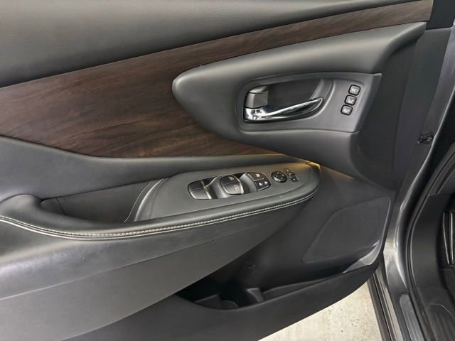 Used 2020 Nissan Murano Platinum image 16