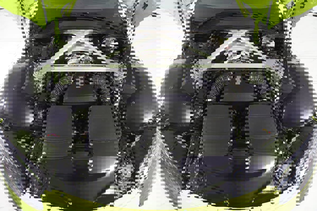 Used 2019 Aston Martin V8 Vantage Coupe RWD image 79