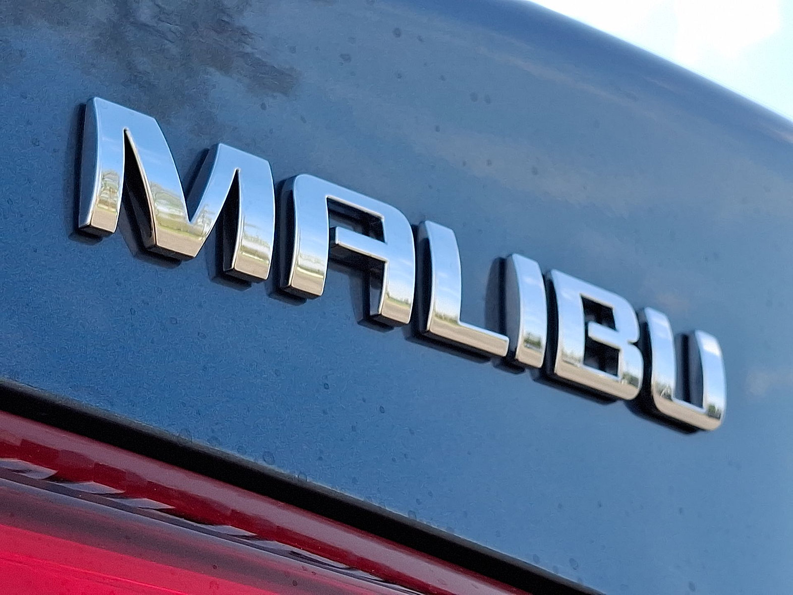 Used 2025 Chevrolet Malibu LS FWD image 23