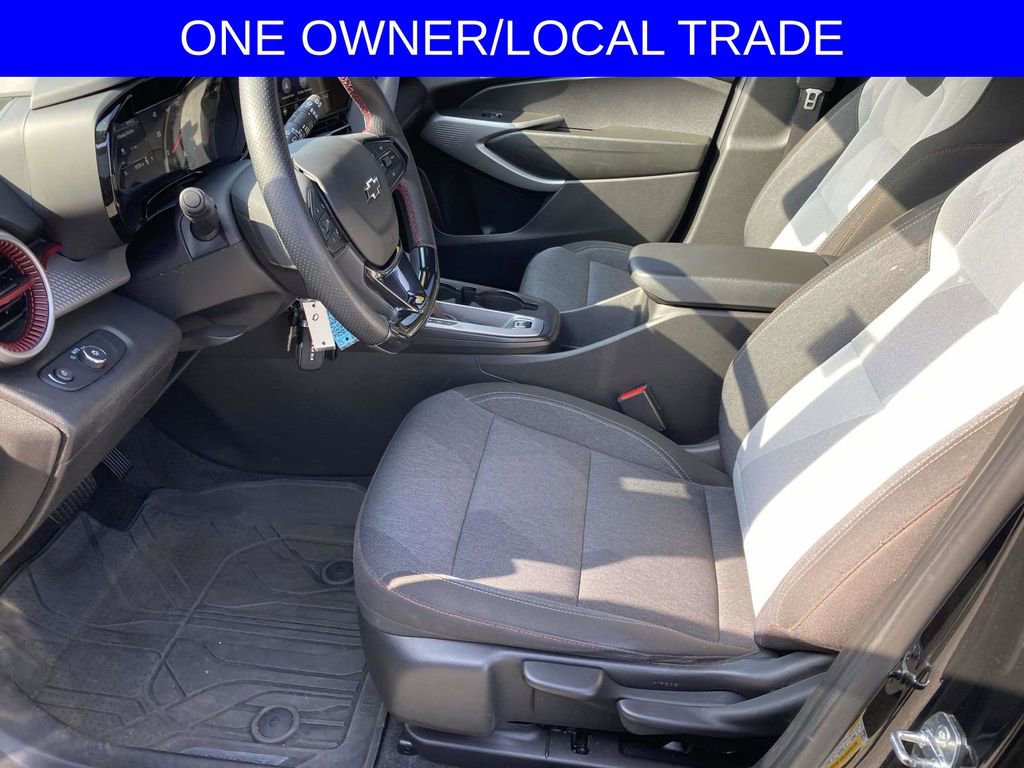 Used 2024 Chevrolet Trax RS image 14