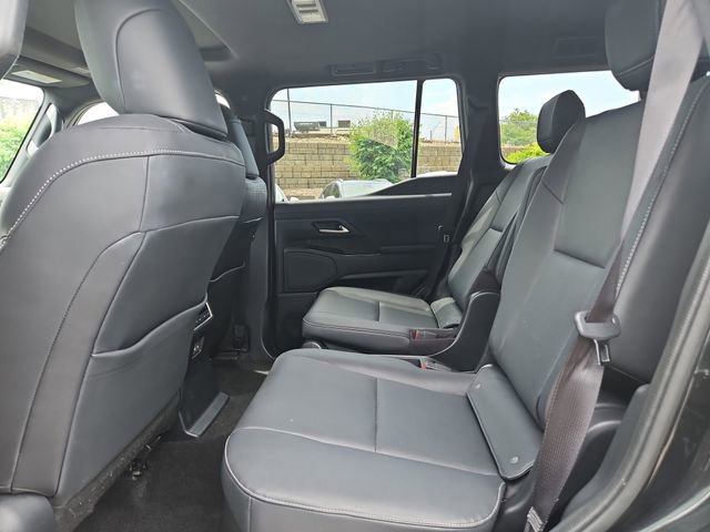 Used 2024 Lexus GX 550 w/ Accessory Package (2T) AWD/4WD image 11