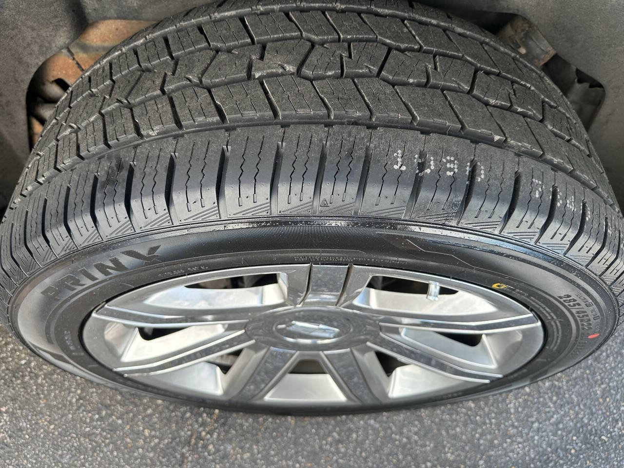 Used 2015 Cadillac Escalade ESV Luxury AWD/4WD image 23