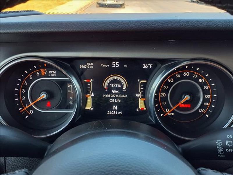 Used 2021 Jeep Wrangler Sport S image 17