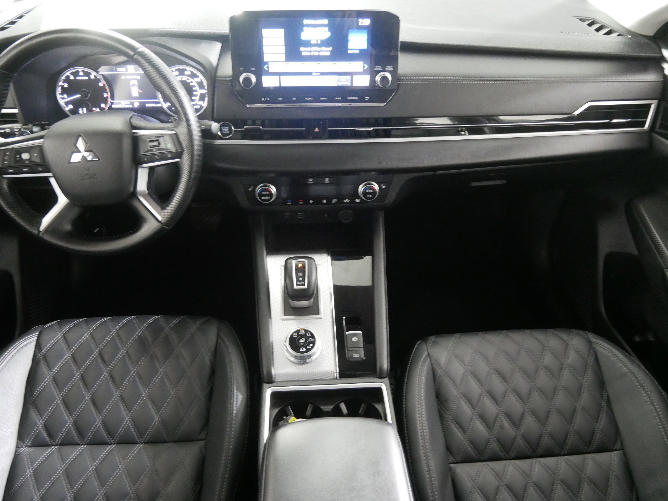 Used 2022 Mitsubishi Outlander SEL image 10