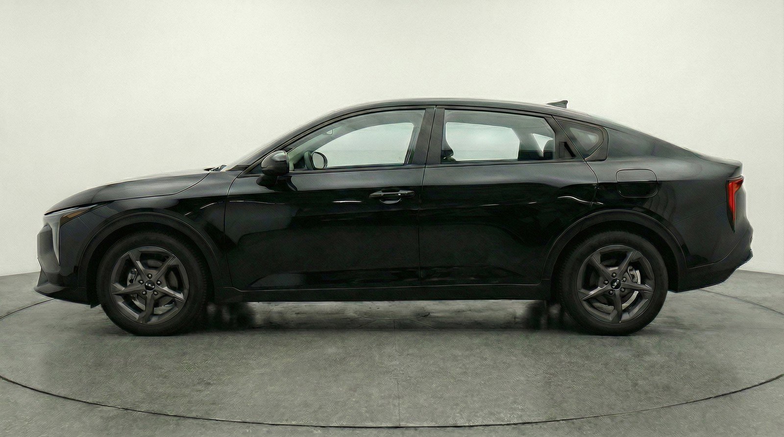 Used 2025 Kia K4 LXS image 5