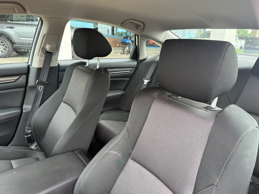 Used 2019 Honda Accord LX image 9