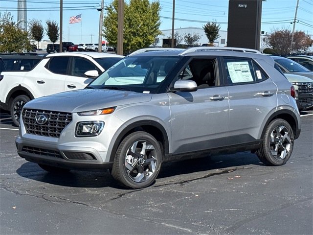 New 2026 Hyundai Venue SEL image 2