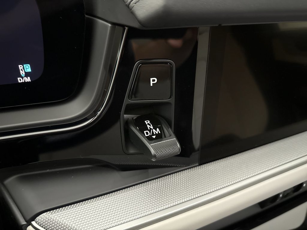 New 2026 Porsche Cayenne Coupe AWD/4WD image 32