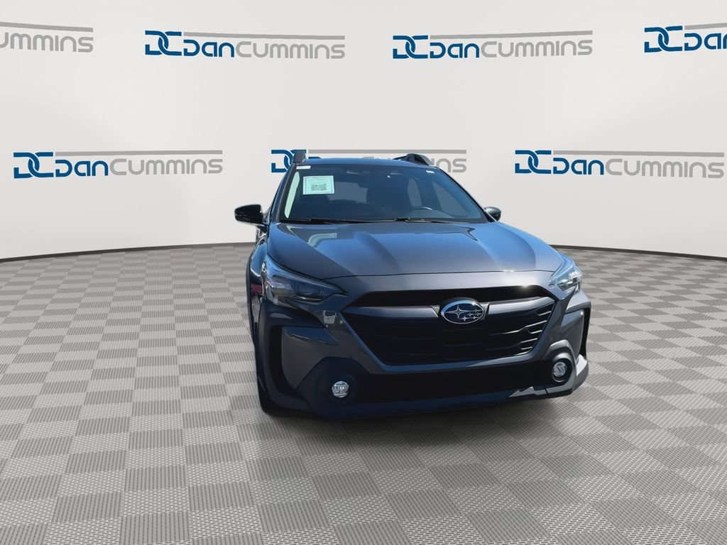 Used 2024 Subaru Outback Premium AWD/4WD image 3