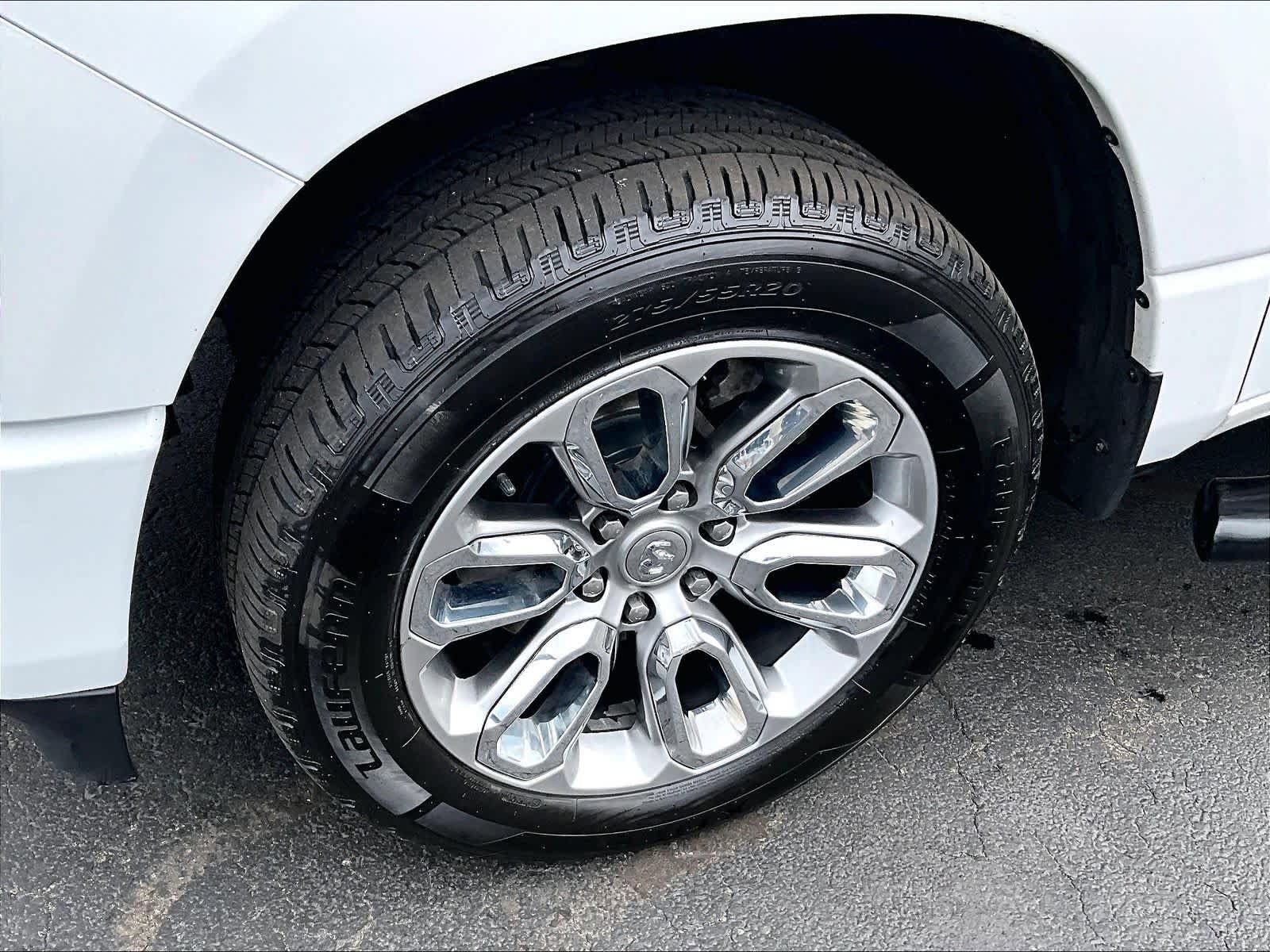 Used 2023 RAM 1500 Laramie AWD/4WD image 7