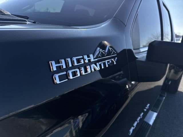 Used 2023 Chevrolet Silverado 3500 High Country image 32