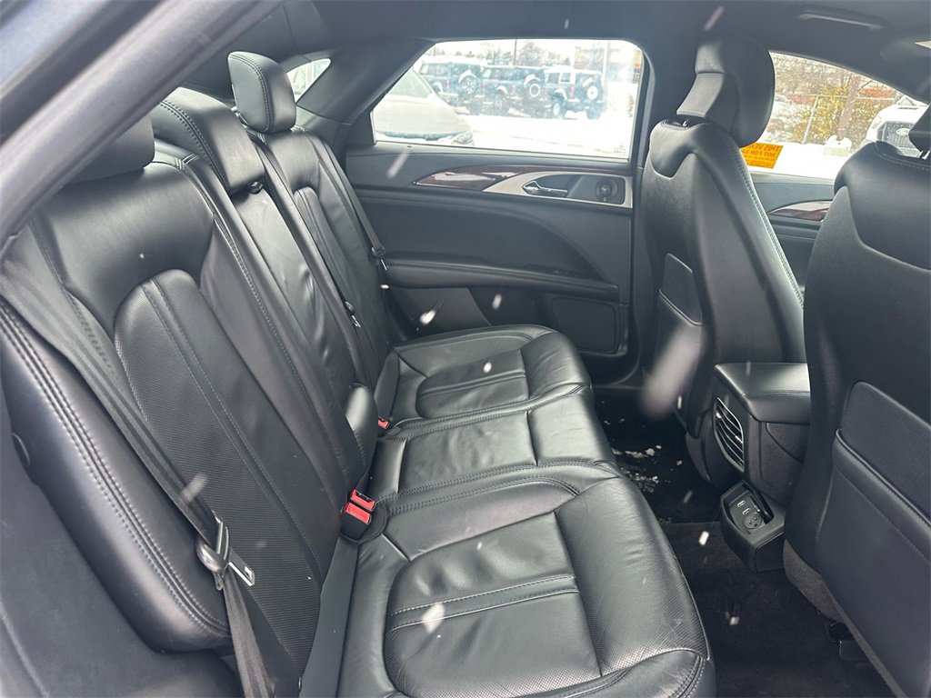 Used 2018 Lincoln MKZ Reserve image 18