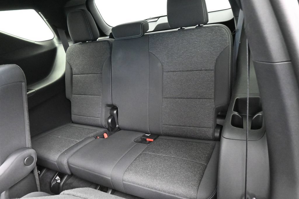 Used 2026 Chevrolet Traverse LT FWD image 33